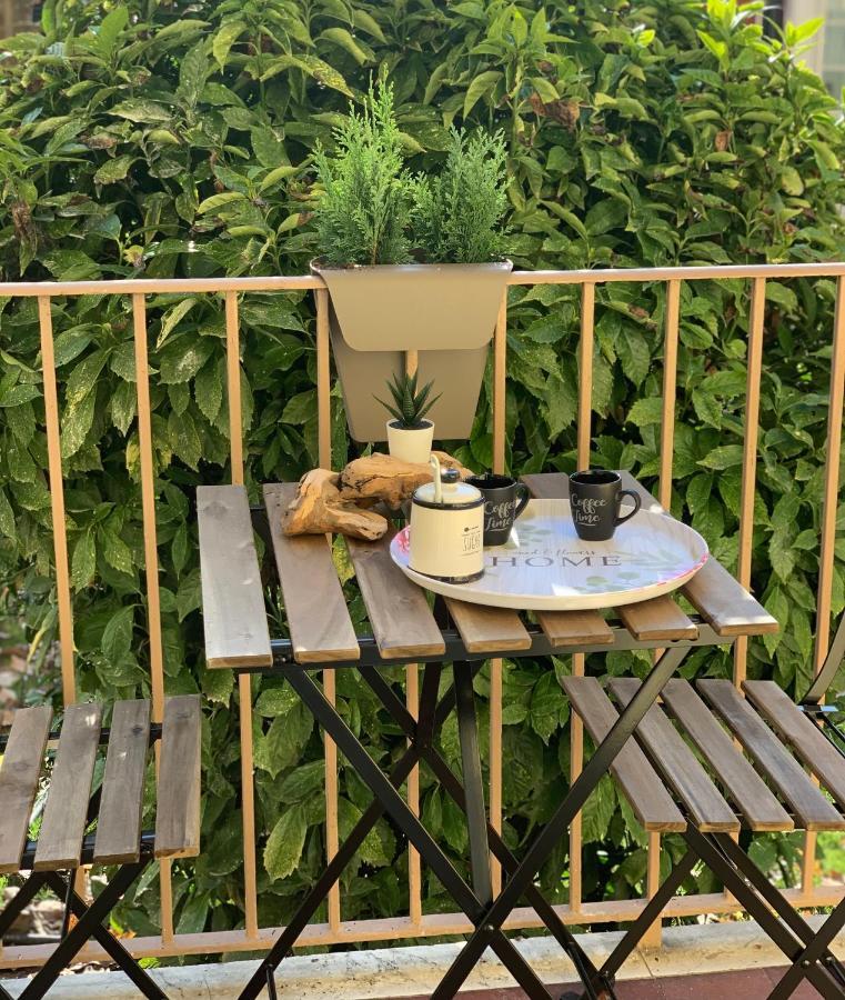 トリノIris 128: Il Terrazzino Sul Giardinoアパートメント エクステリア 写真